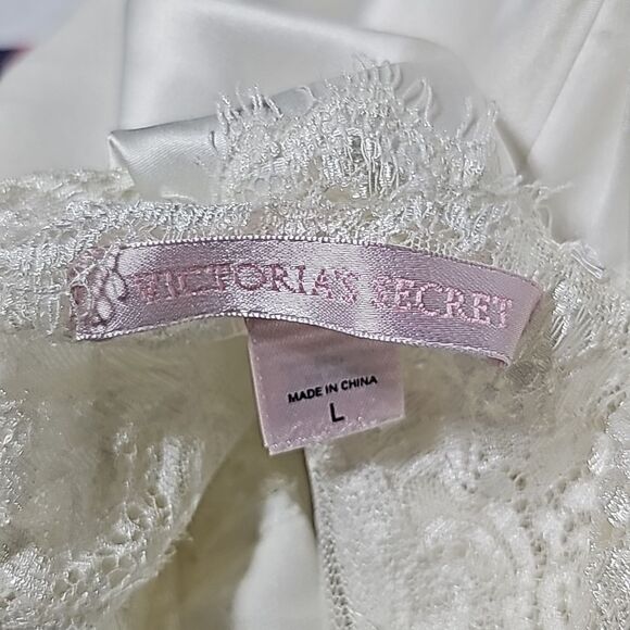 VICTORIA'S SECRET Vintage Polyester Lace Mesh Bridal Nightgown - Size Large - Picture 11 of 12